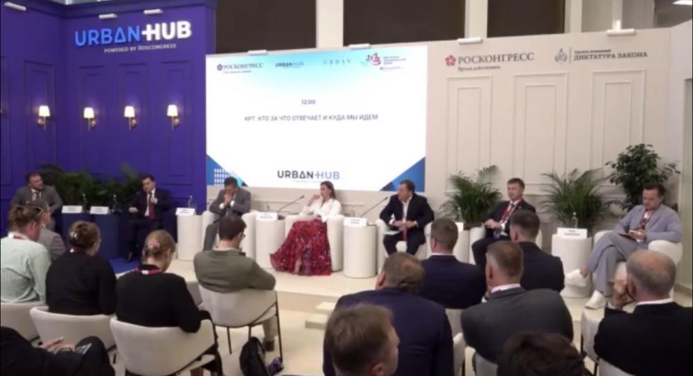 Антон Мороз принял участие в мероприятиях «Урбан Хаб» на площадке Восточного экономического форума — 2026 