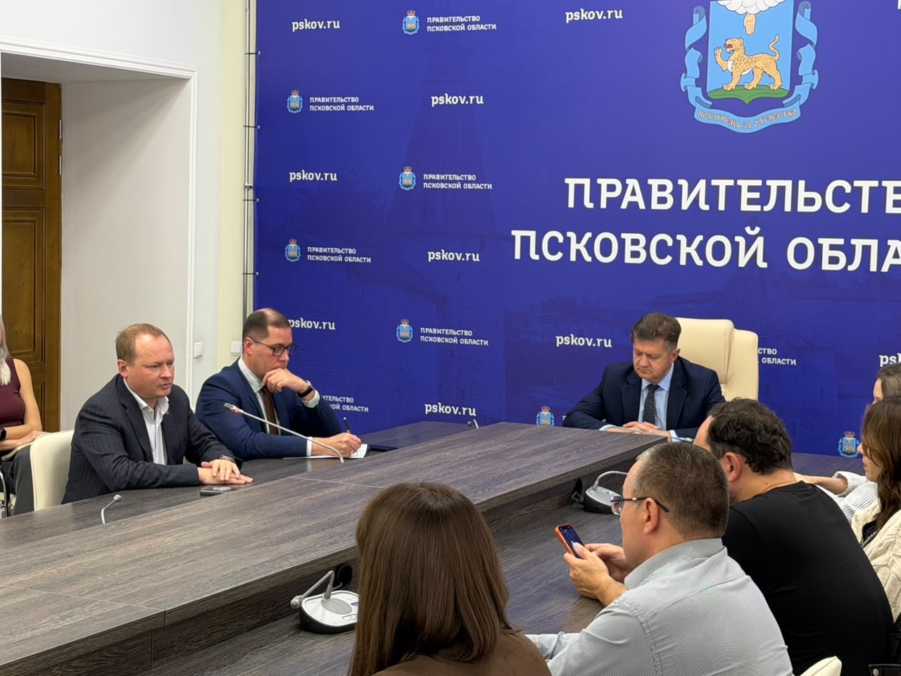 Стратегию участия в международной выставке QUBE Expo на ВДНХ прорабатывают в правительстве Псковской области   